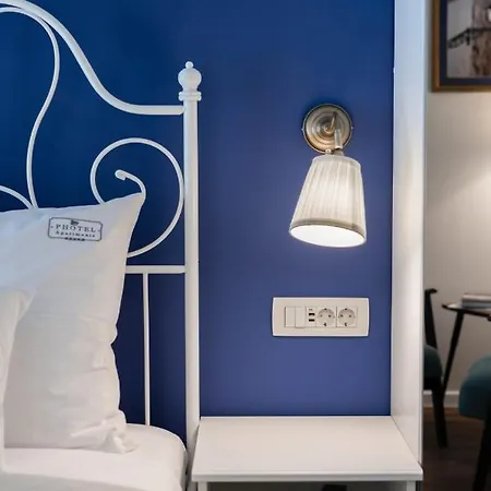 Photel 4*