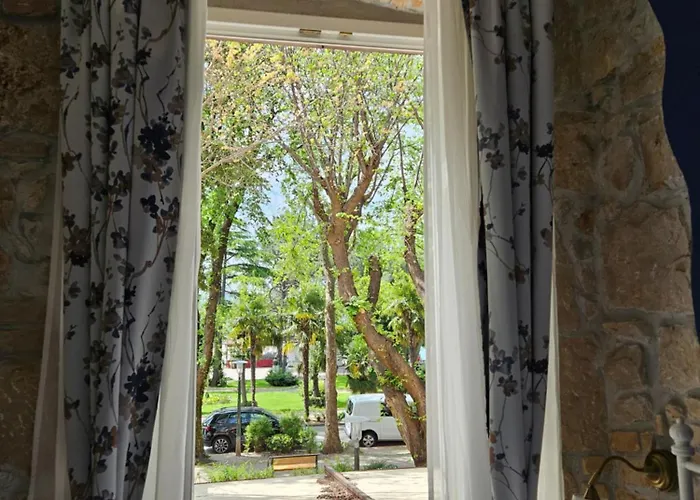 Photel 4*